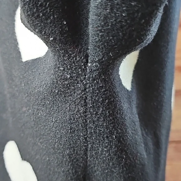 SHEIN BLACK WHITE HEART LONG SLEEVE BUTTON-UP SWEATER CARDIGAN - Picture 8 of 11